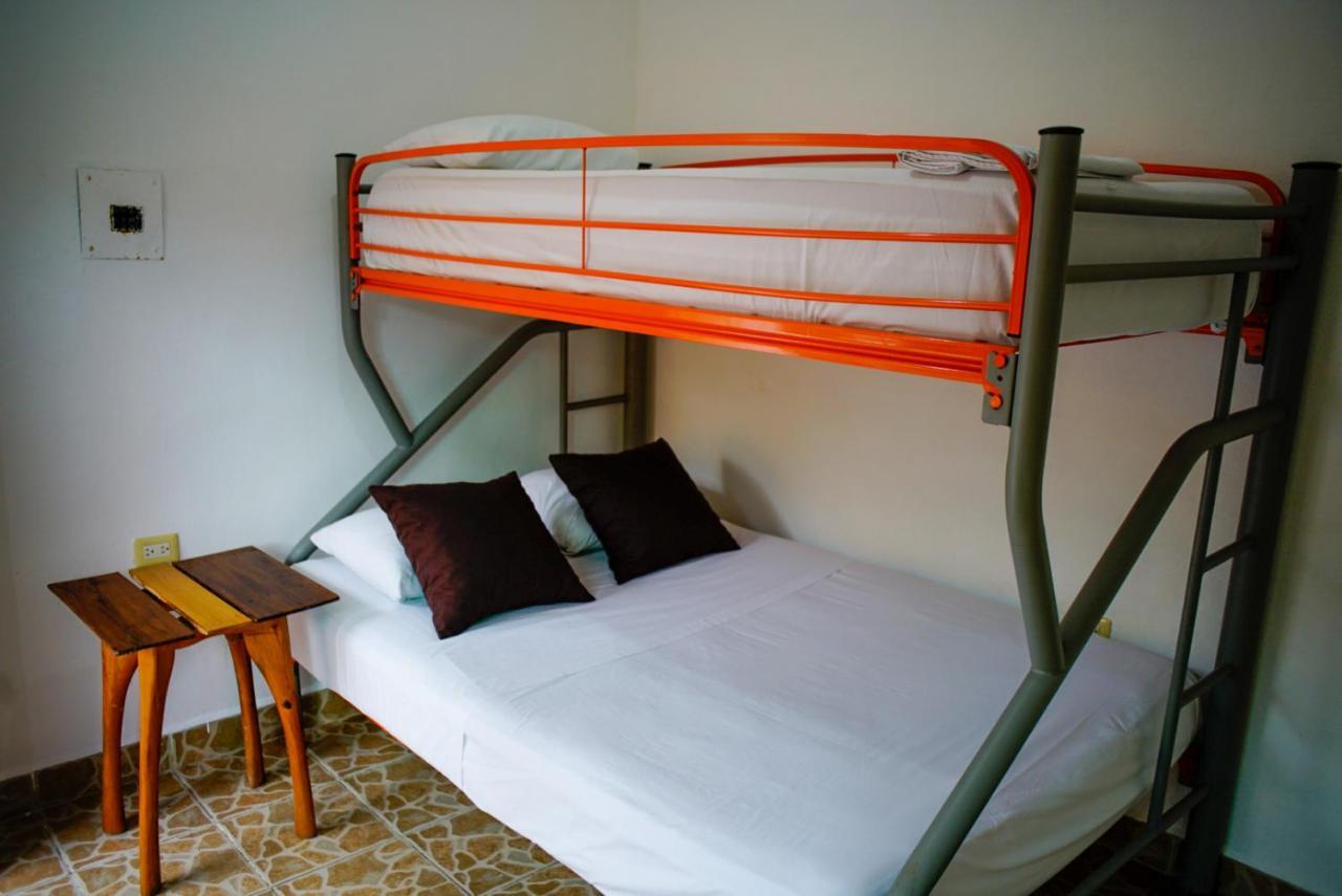 Weary Traveler Hostel Tulum Esterno foto